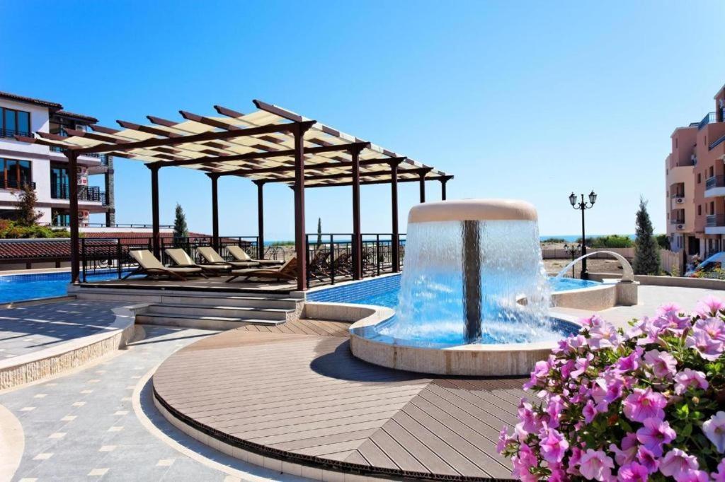 Boutique Rose Gardens Pomorie Aparthotel Luaran gambar