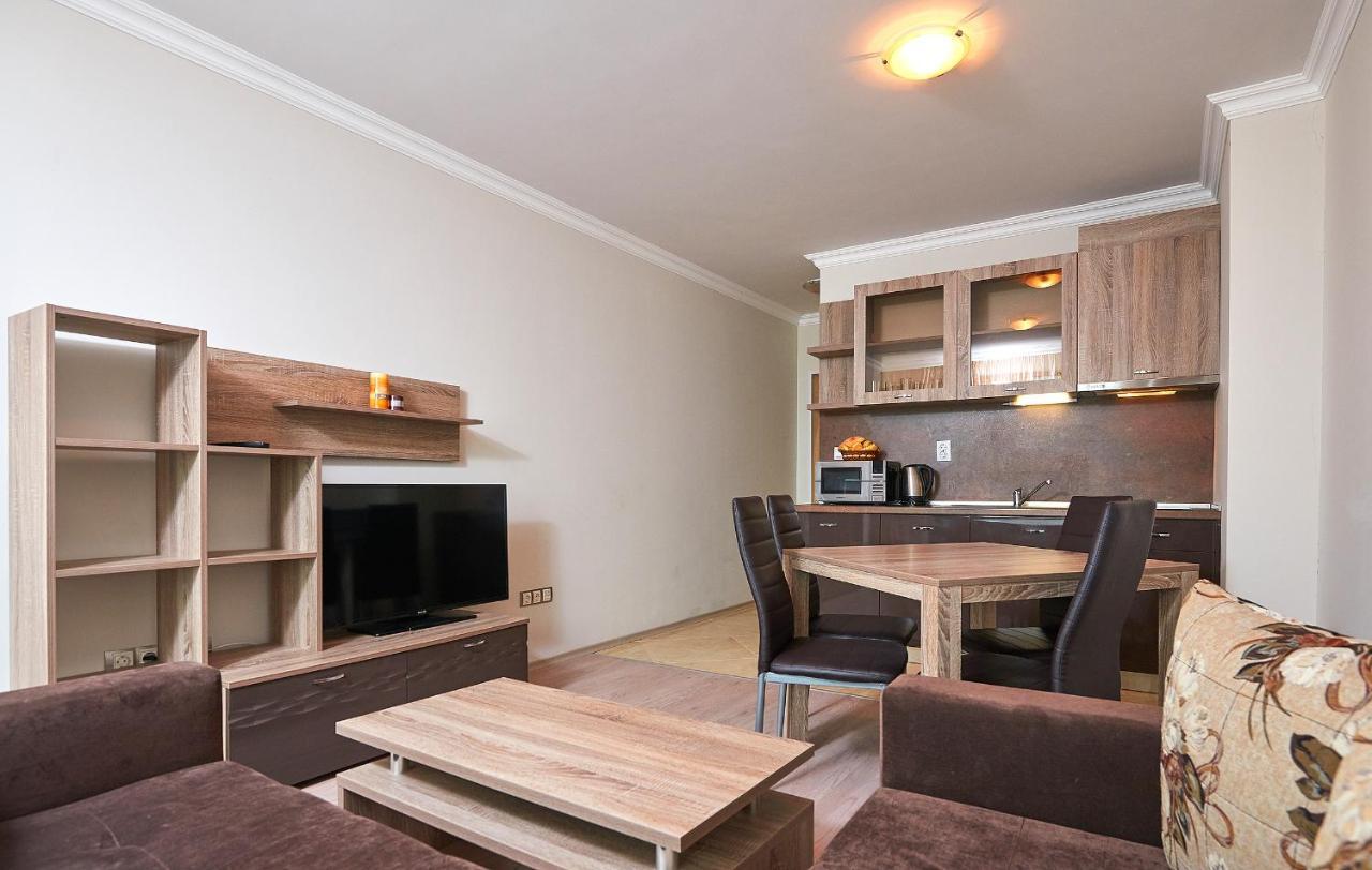Boutique Rose Gardens Pomorie Aparthotel Luaran gambar