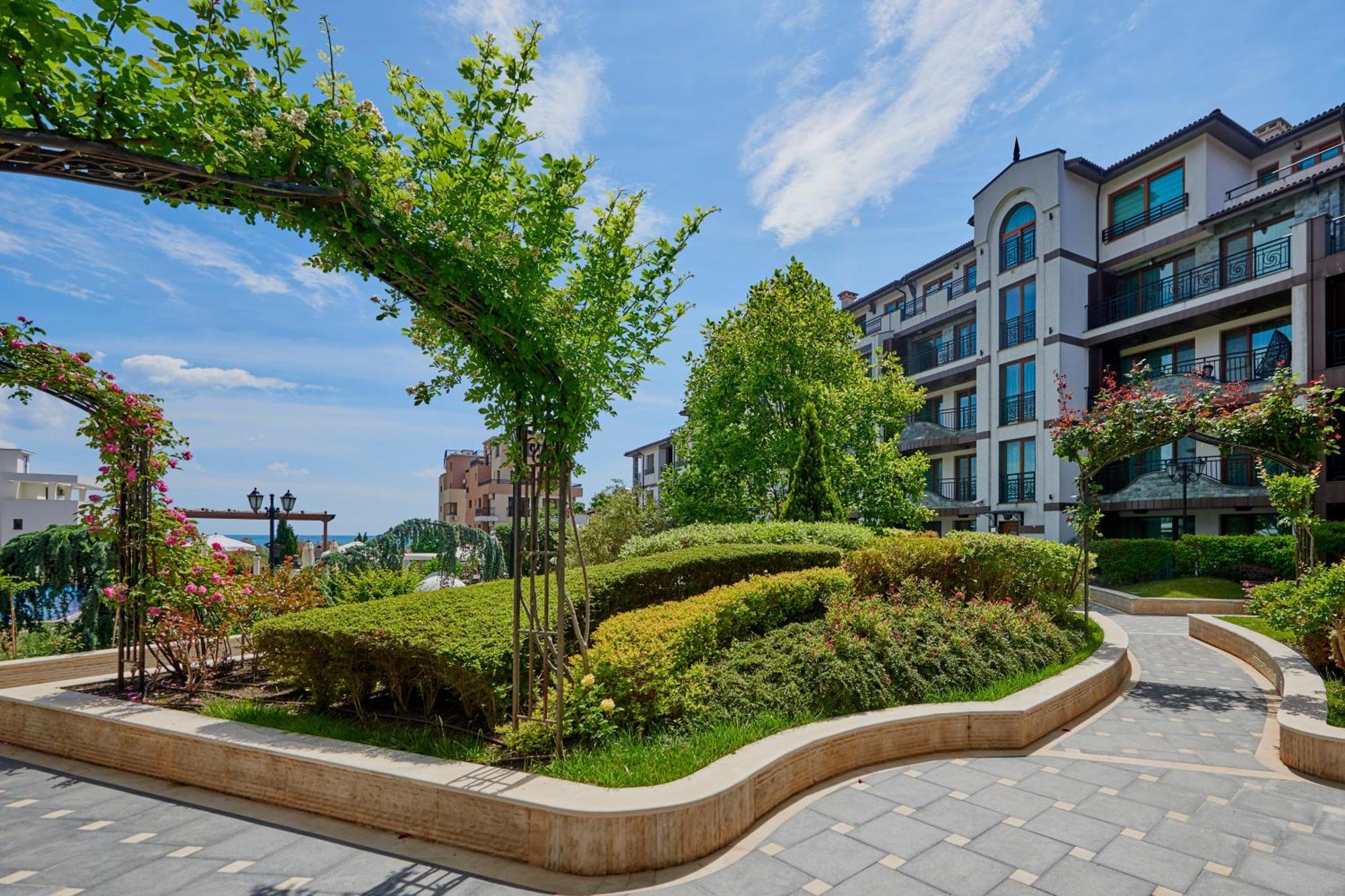 Boutique Rose Gardens Pomorie Aparthotel Luaran gambar
